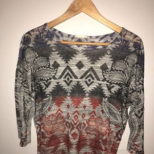 Tribal quarter sleeve